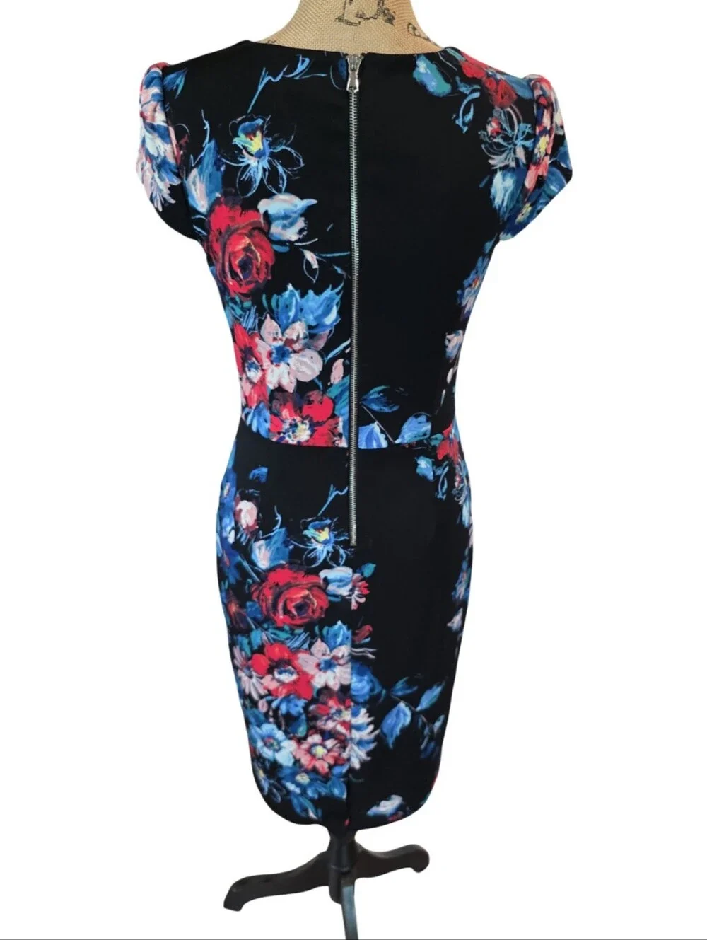 Betsey Johnson Black Floral Sheath Midi Dress with Pink &‎ Blue Blooms Size 4